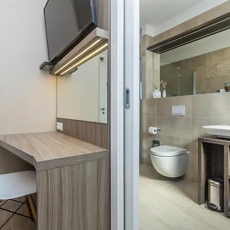 Poseidon Rova By El-pi Tours Apartman Malinska