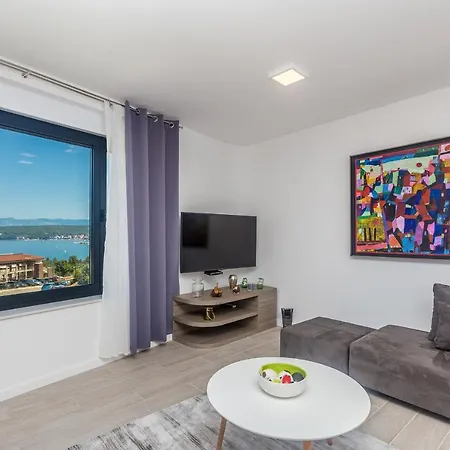 Poseidon Rova By El-pi Tours * 말린스카