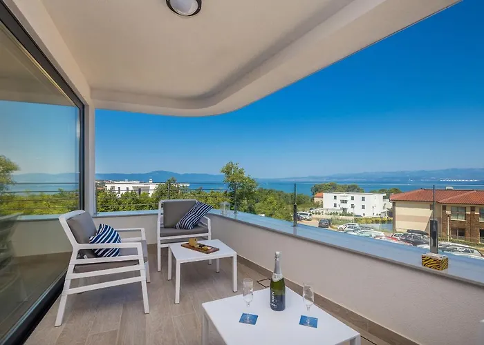 Poseidon Rova By El-pi Tours *