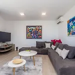 Poseidon Rova By El-pi Tours Apartman *