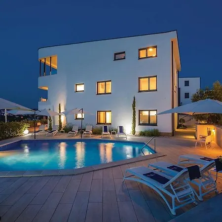 Poseidon Rova By El-pi Tours 马林斯卡