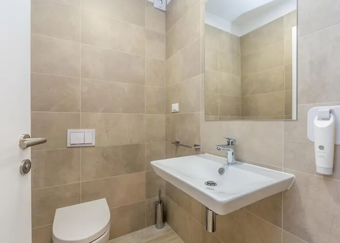 Poseidon Rova By El-pi Tours Apartment Malinska