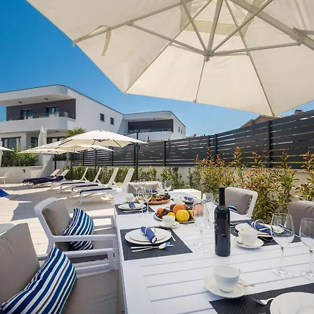 Poseidon Rova By El-pi Tours