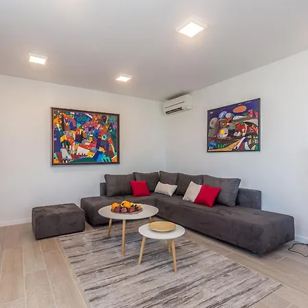 Poseidon Rova By El-pi Tours Malinska