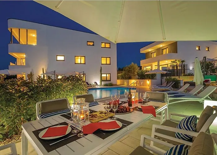 Poseidon Rova By El-pi Tours * 马林斯卡