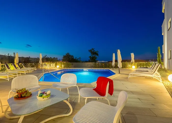 Poseidon Rova By El-pi Tours * 马林斯卡